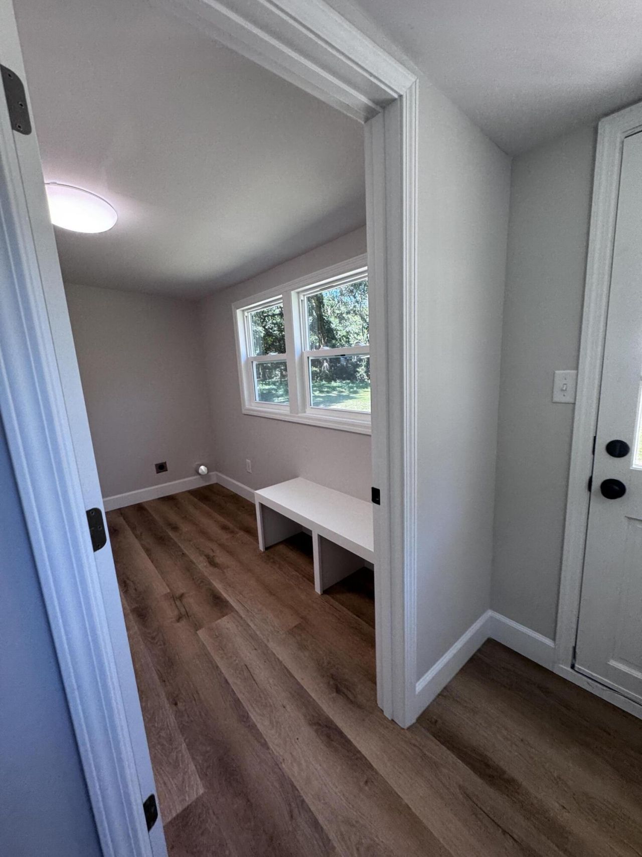 906 Poplar Street Photo 24