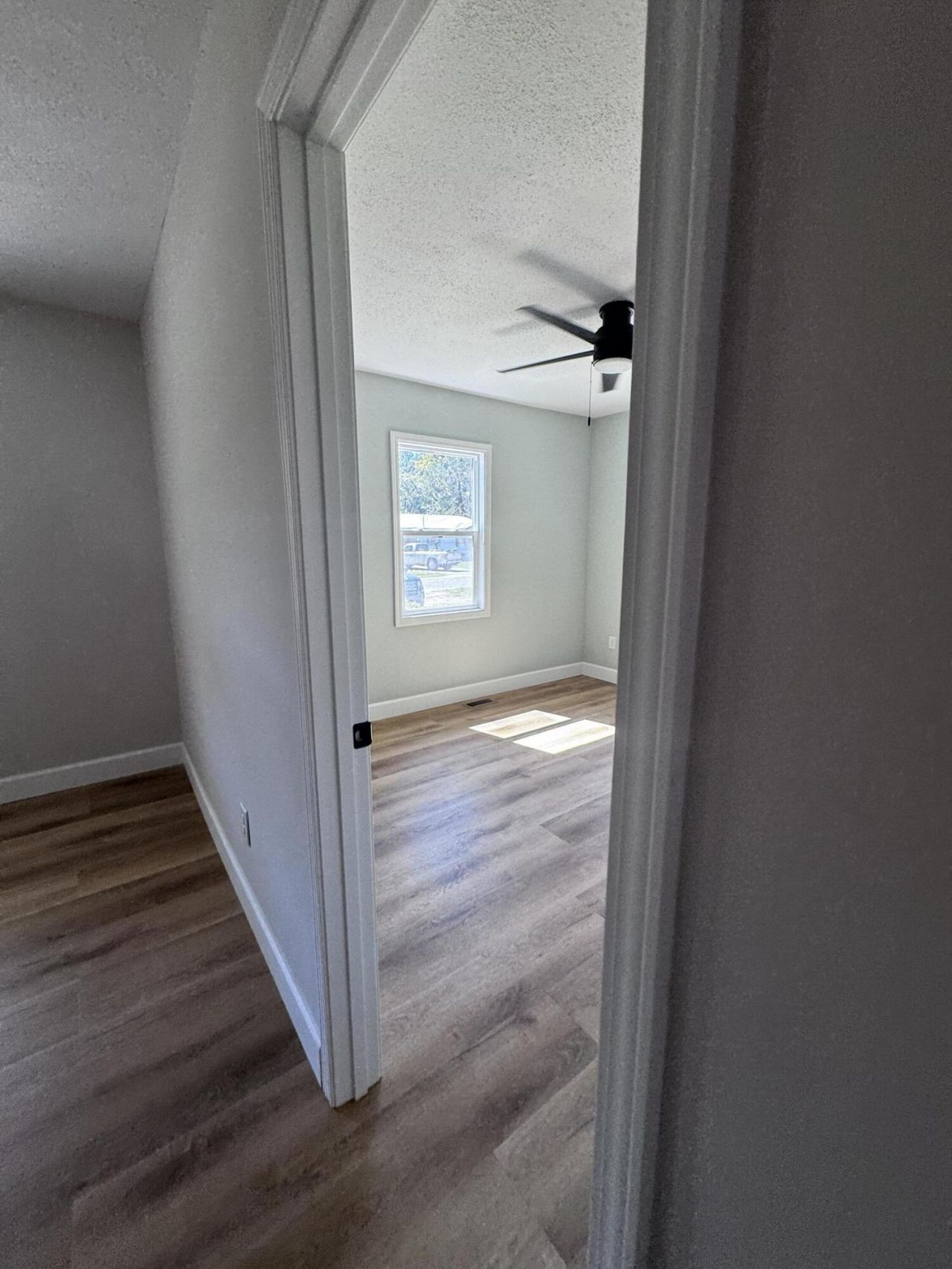 906 Poplar Street Photo 31