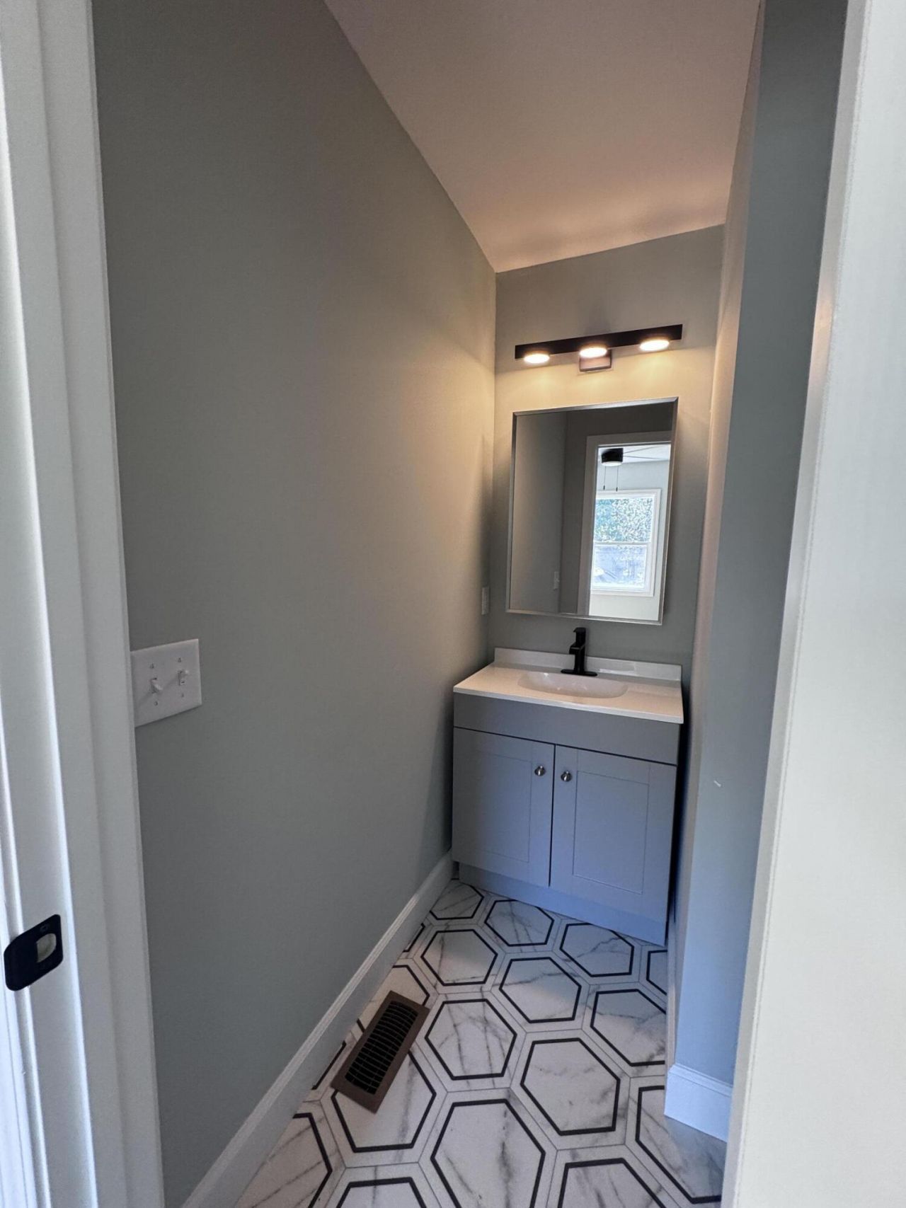 906 Poplar Street Photo 36