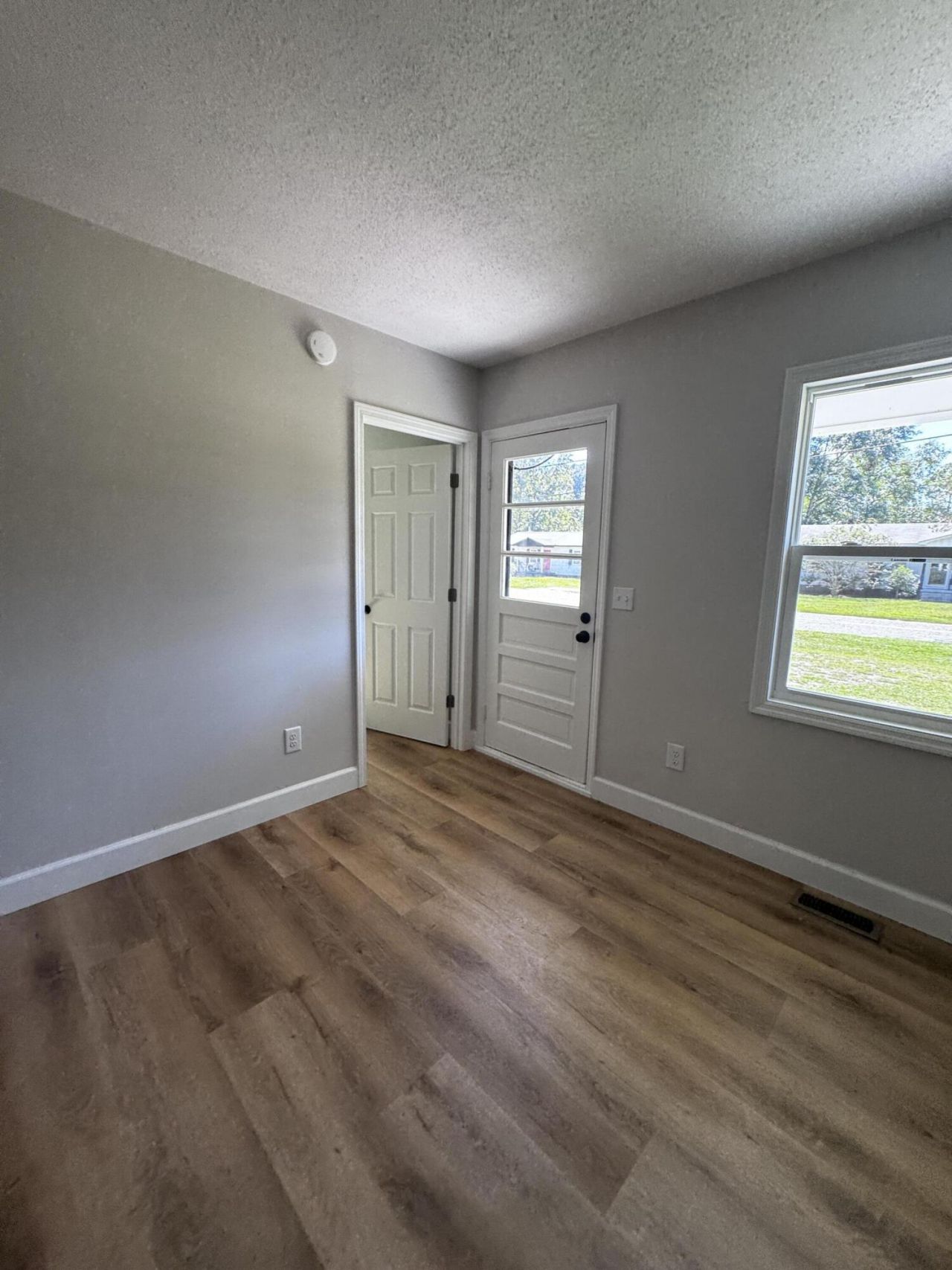 906 Poplar Street Photo 49