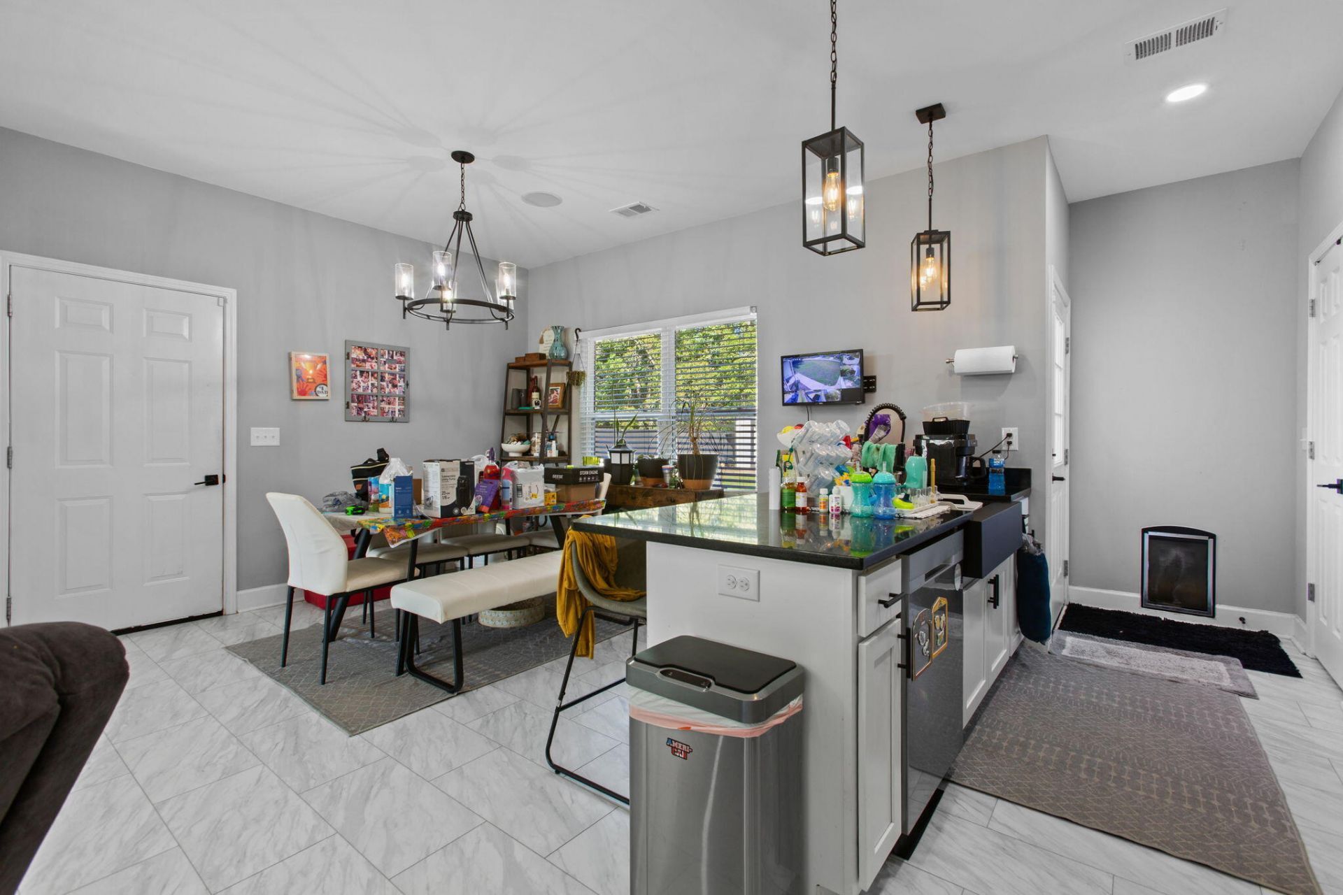 927 Rodney Road Photo 10