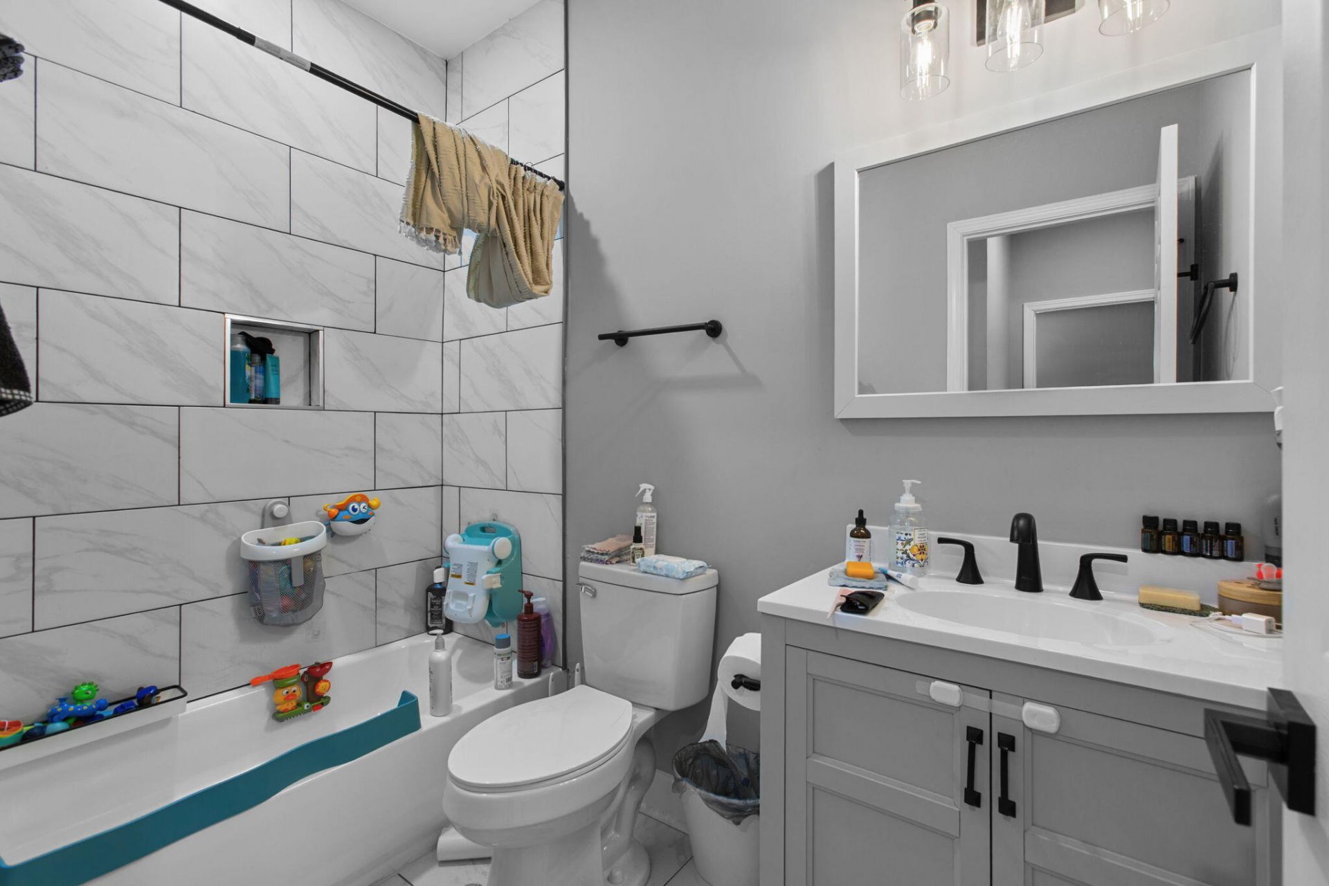 927 Rodney Road Photo 11