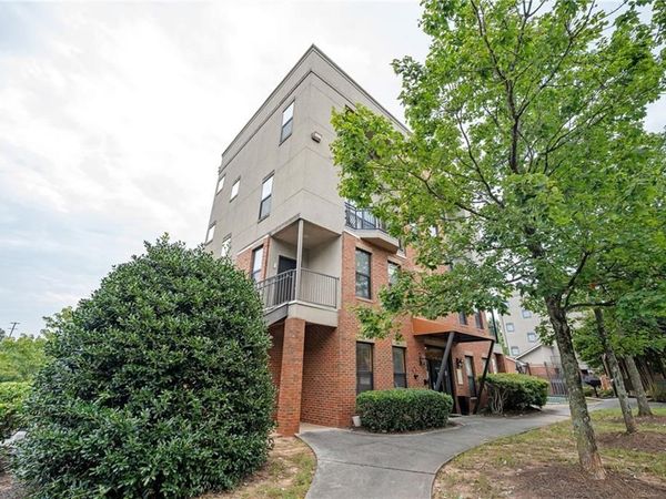 898 Oak Street SW, Unit 2006, Atlanta, GA 30310