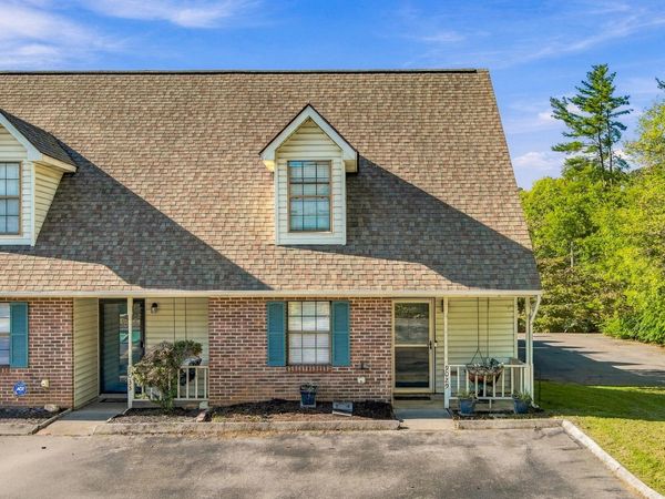 9029 Fountain Brook Lane, Knoxville, TN 37923