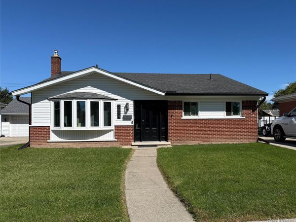 2804 Dunlop Street , Trenton, Mi 48183