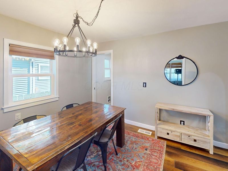 563 Melrose Avenue, Columbus, OH 43202 Photo 8