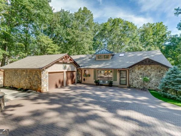 7565 Shadburn Ferry Road, Cumming, GA 30041