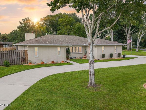 2415 E Friday Circle , Cocoa, FL 32926