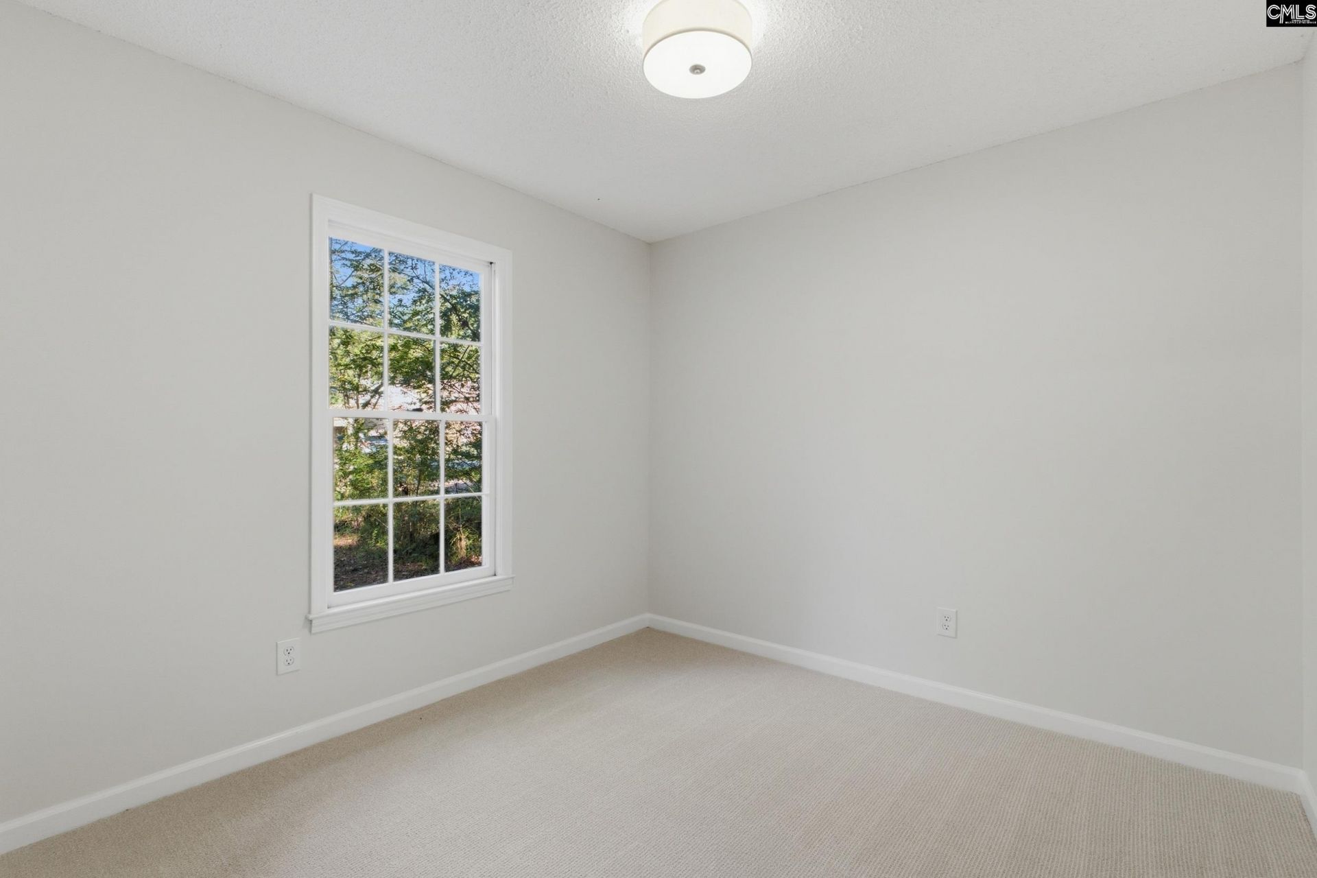 225 Southampton Drive  Photo 10