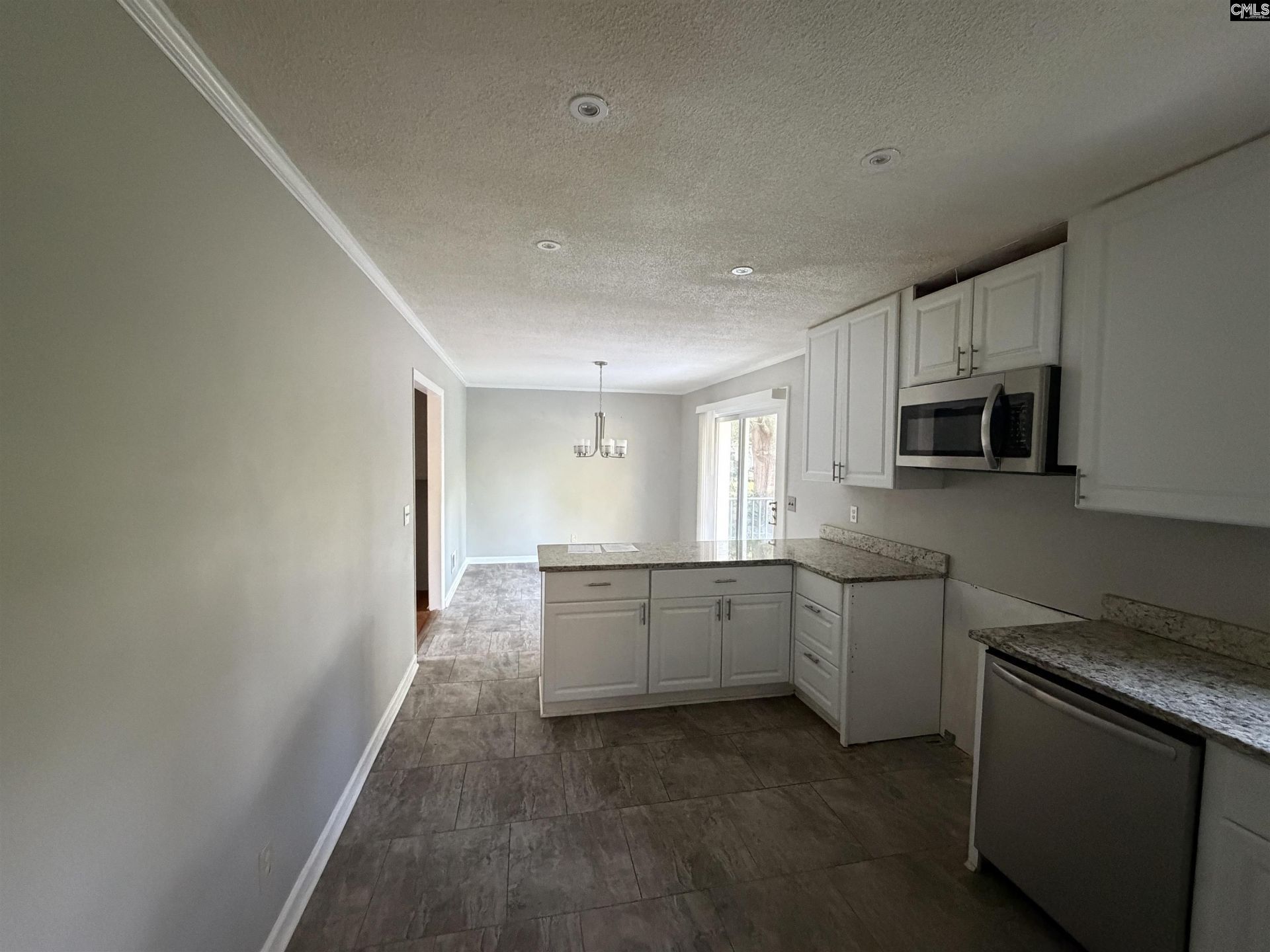 74 Newport Drive  Photo 13