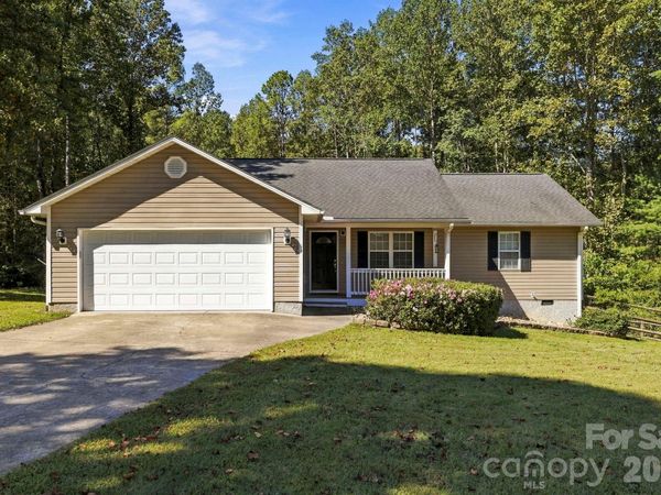 127 Chestnut Lane , Hendersonville, NC 28792
