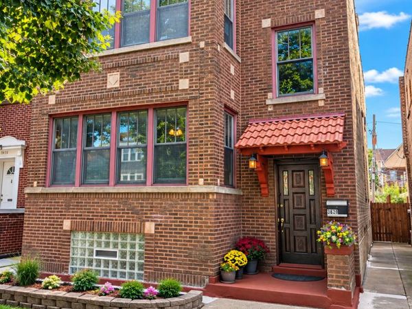 3620 N WHIPPLE Street , Chicago, IL 60618