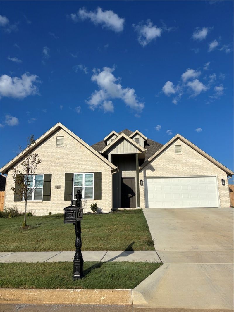 4200 SW Pawhuska Street, Bentonville, AR 72713 Main Photo