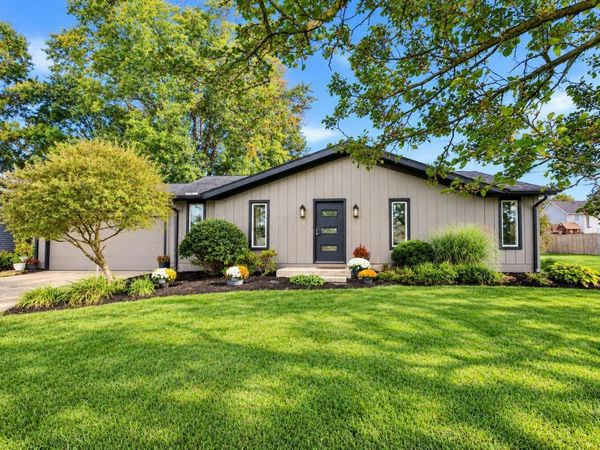 685 N Satinwood Circle N, Mansfield, OH 44903