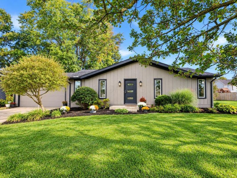 685 N Satinwood Circle N, Mansfield, OH 44903 Photo 1