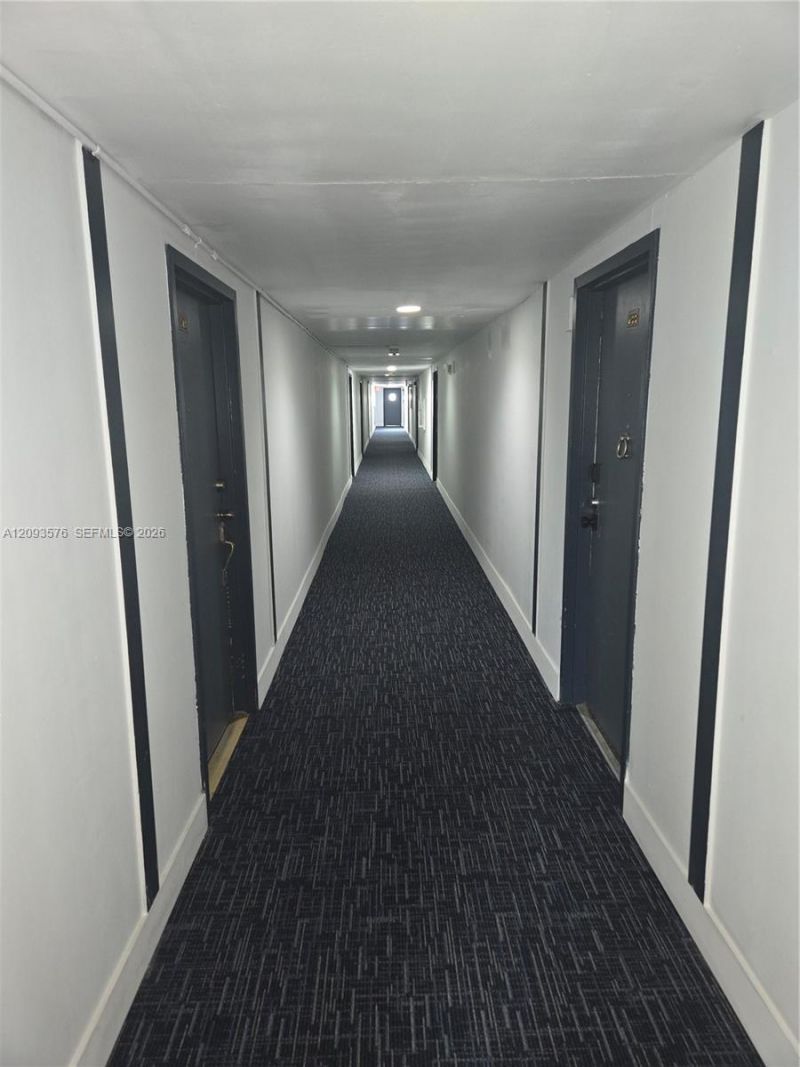 5050 NW 7th St , Unit 709, Miami, FL 33126 Photo