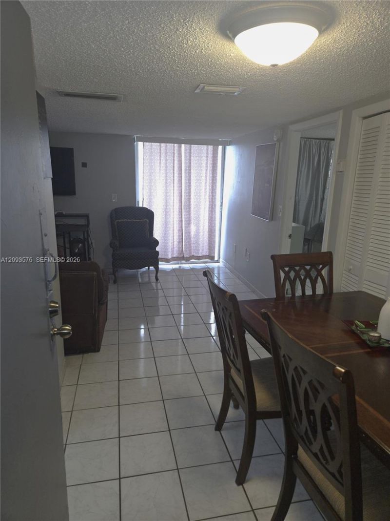 5050 NW 7th St , Unit 709, Miami, FL 33126 Photo