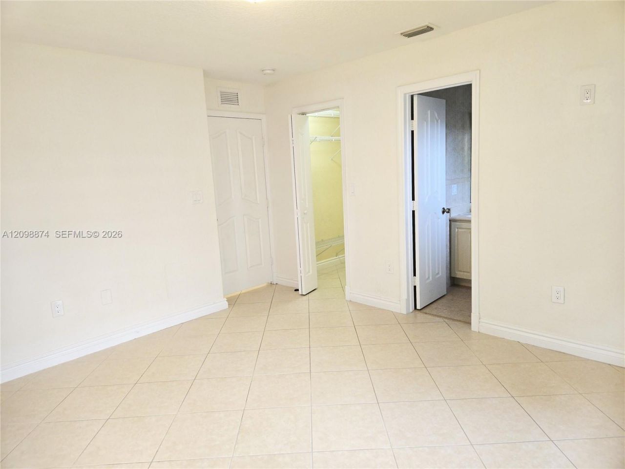 2652 SW 31st Ct , Unit 2652, Miami, FL 33133 Photo