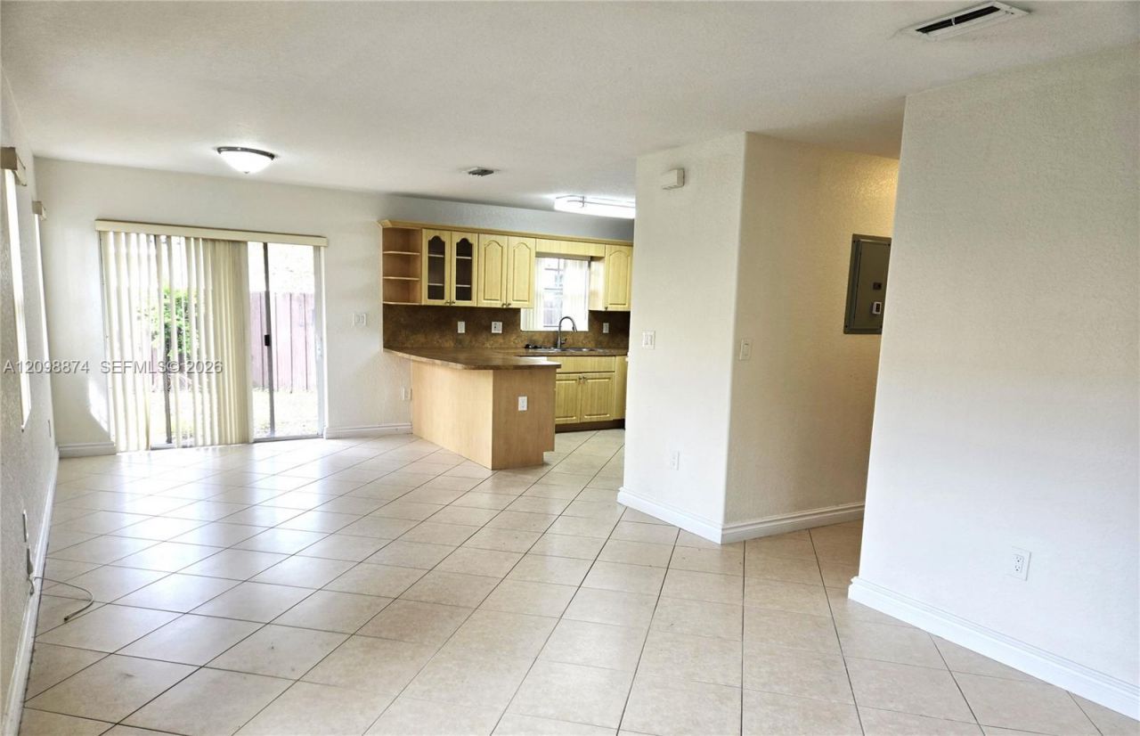 2652 SW 31st Ct , Unit 2652, Miami, FL 33133 Photo