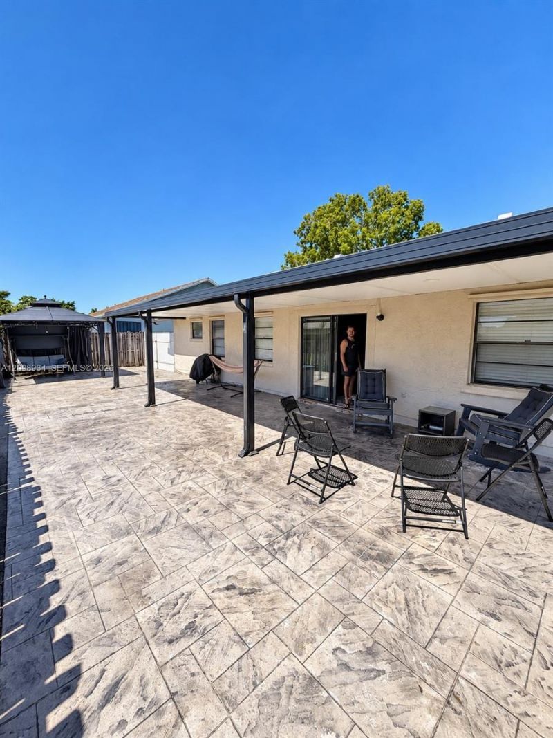 4968 NW 92nd Ave , Sunrise, FL 33351 Photo