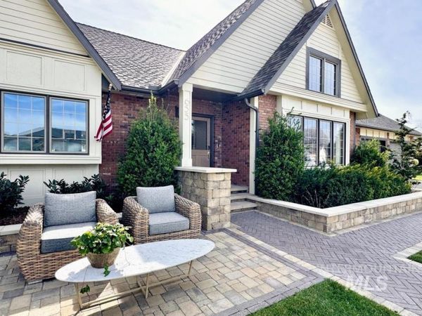 655 E Kingsford, Meridian, ID 83642