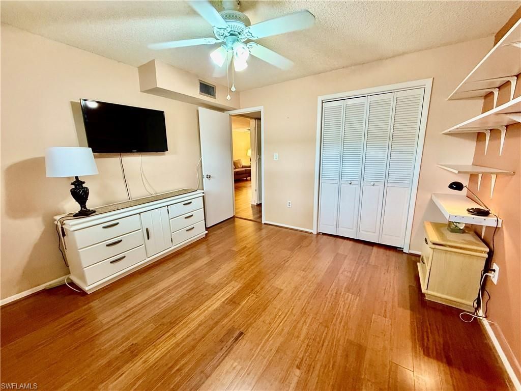 200 Valley Stream Dr , Unit 4B, Naples, FL 34113 Photo