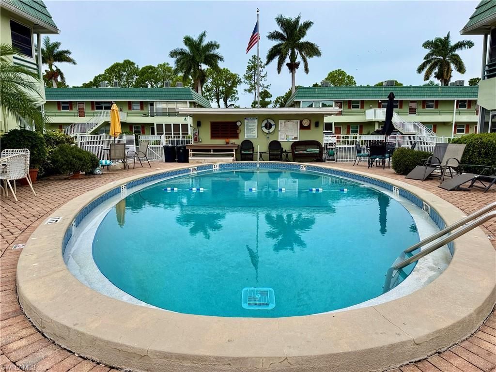 200 Valley Stream Dr , Unit 4B, Naples, FL 34113 Photo