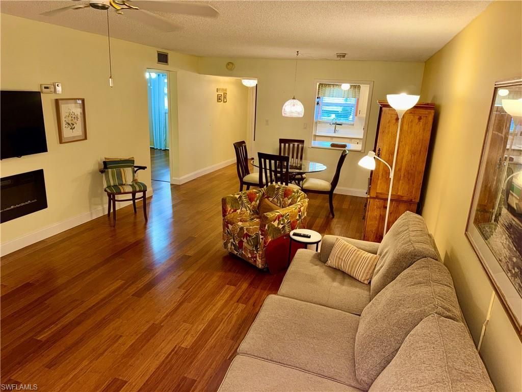 200 Valley Stream Dr , Unit 4B, Naples, FL 34113 Photo