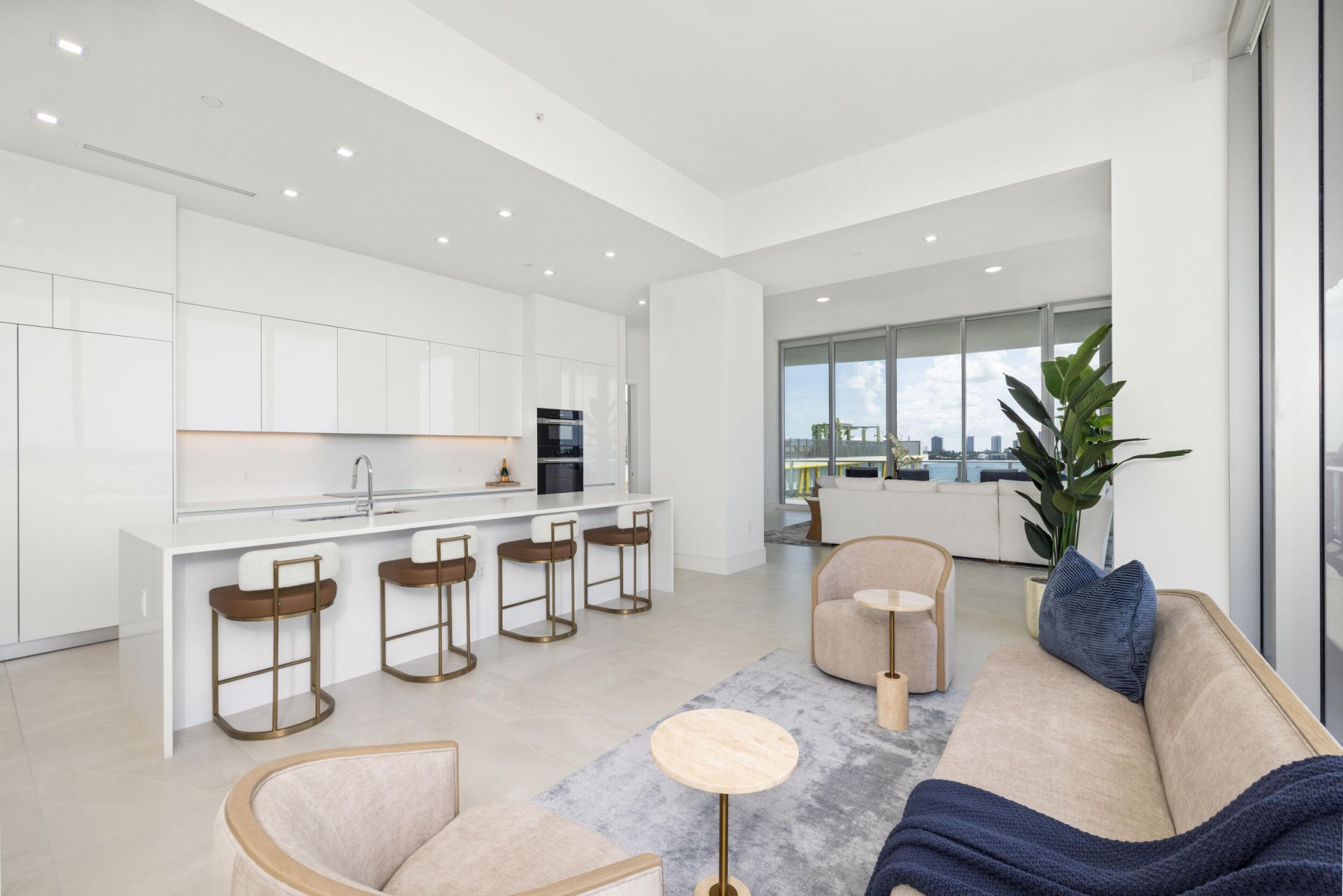 220 Lake Shore Drive, Unit 612, West Palm Beach, FL 33403 Photo