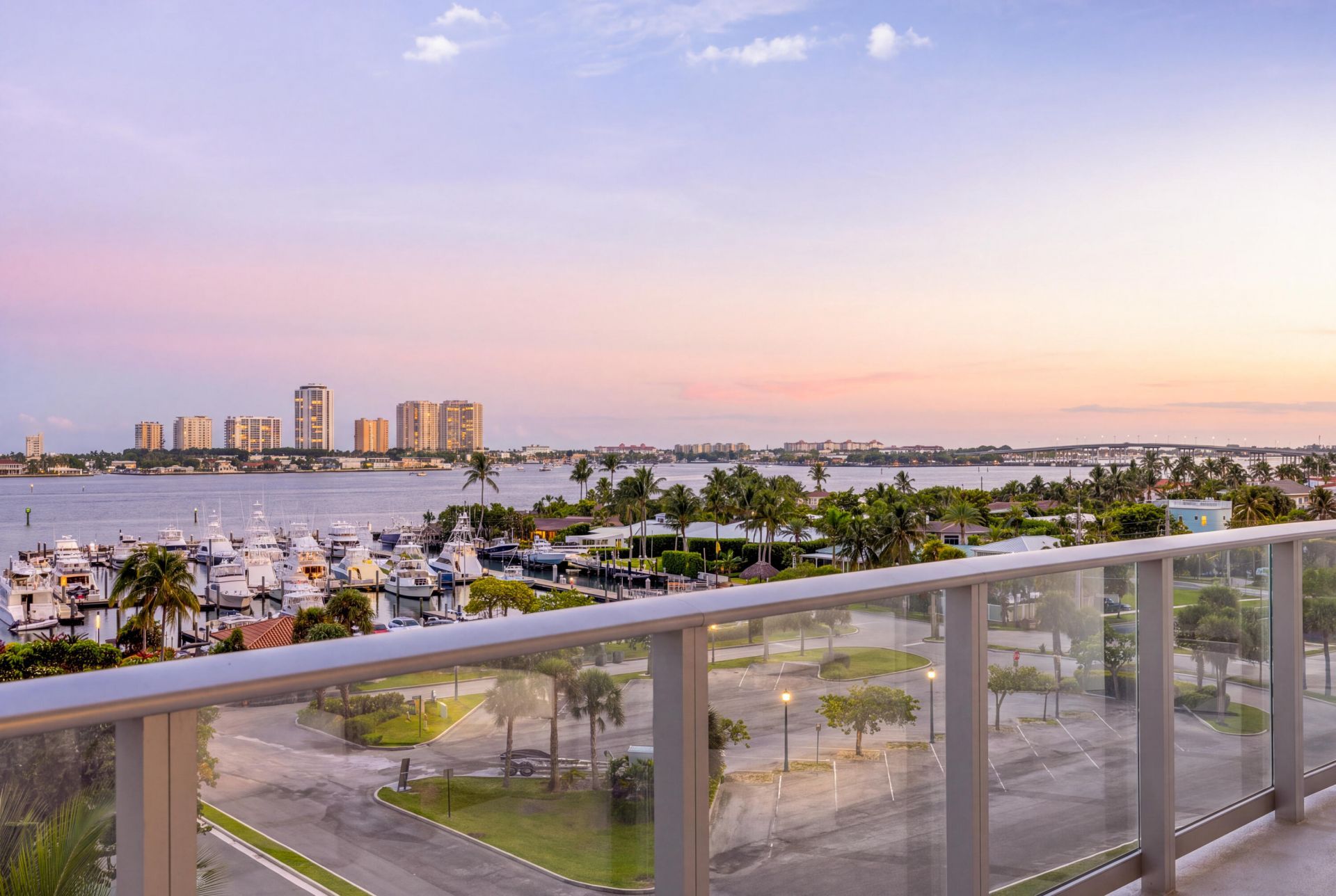 220 Lake Shore Drive, Unit 612, West Palm Beach, FL 33403 Photo