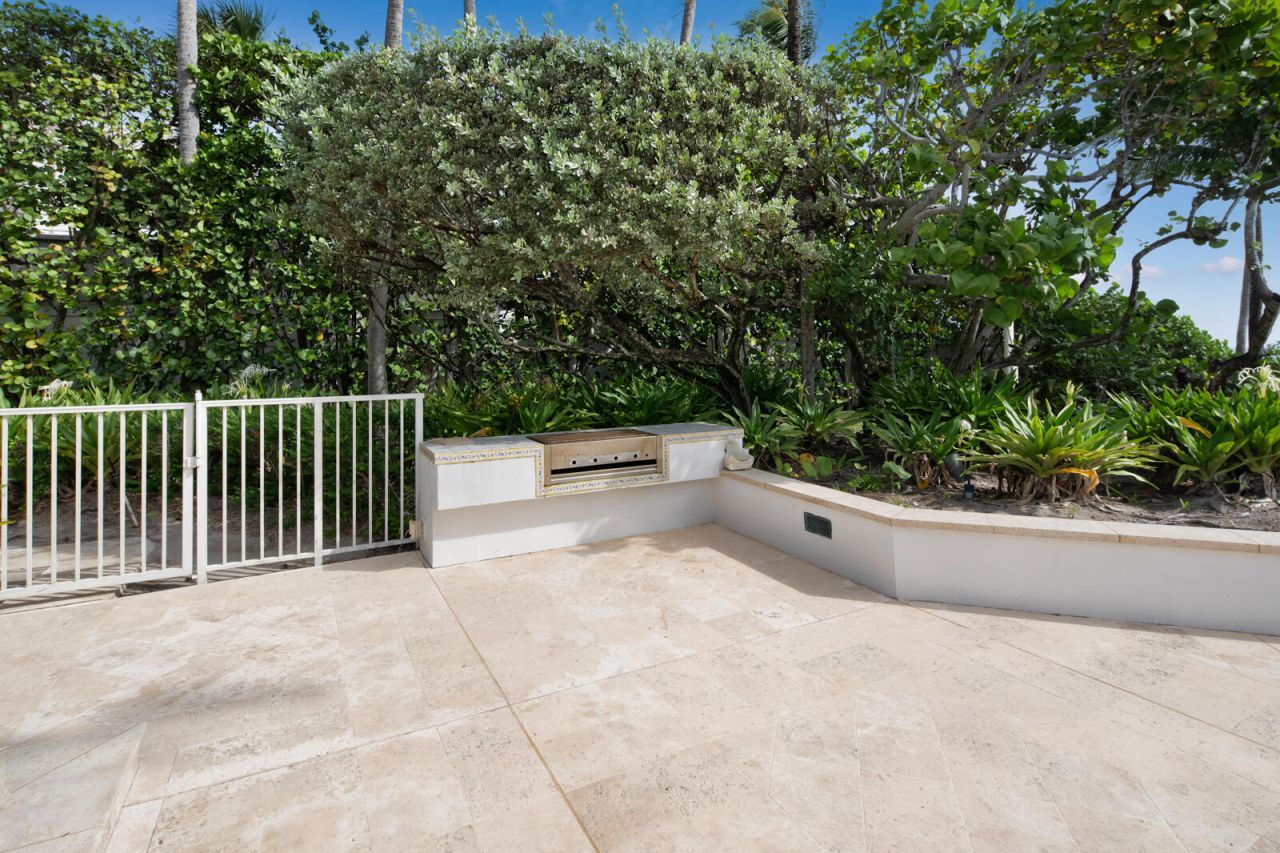 2999 N Ocean Boulevard, Gulf Stream, FL 33483 Photo