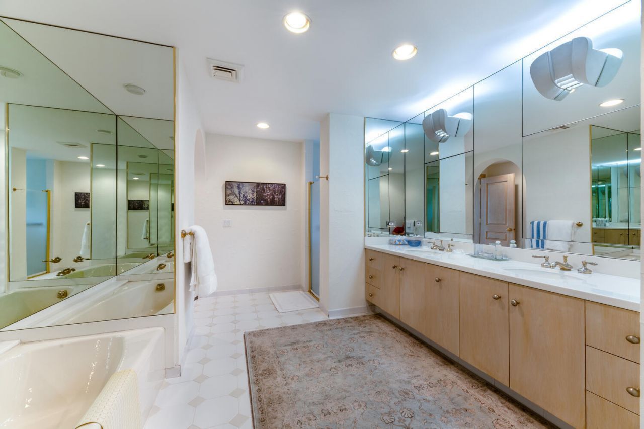 2999 N Ocean Boulevard, Gulf Stream, FL 33483 Photo