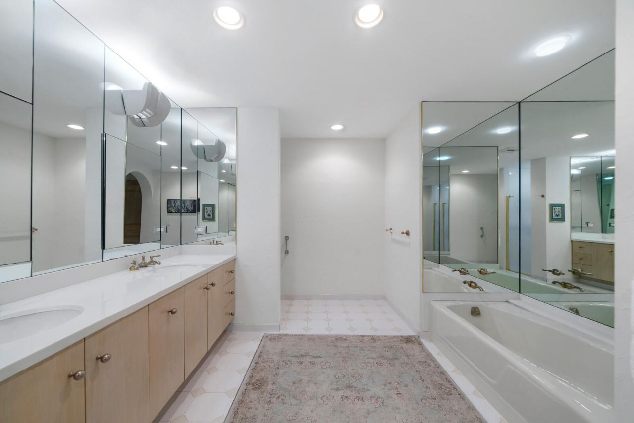 2999 N Ocean Boulevard, Gulf Stream, FL 33483 Photo
