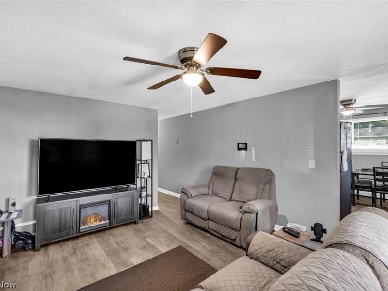 301 Warden Avenue, Elyria, OH 44035 Photo 15