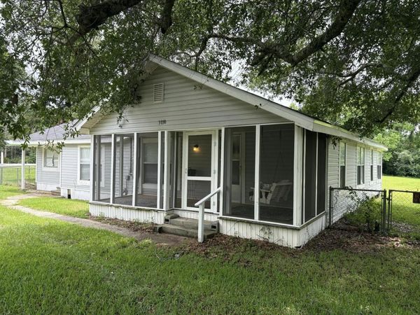 3830 3Rd Avenue, Laurel Hill, FL 32567