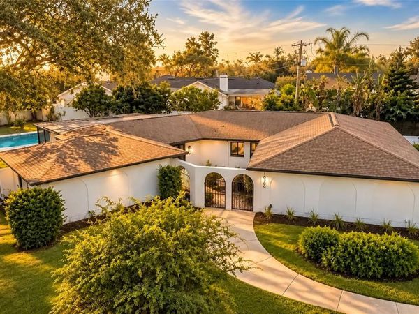 10309 RECLINATA LANE , TAMPA, FL 33618