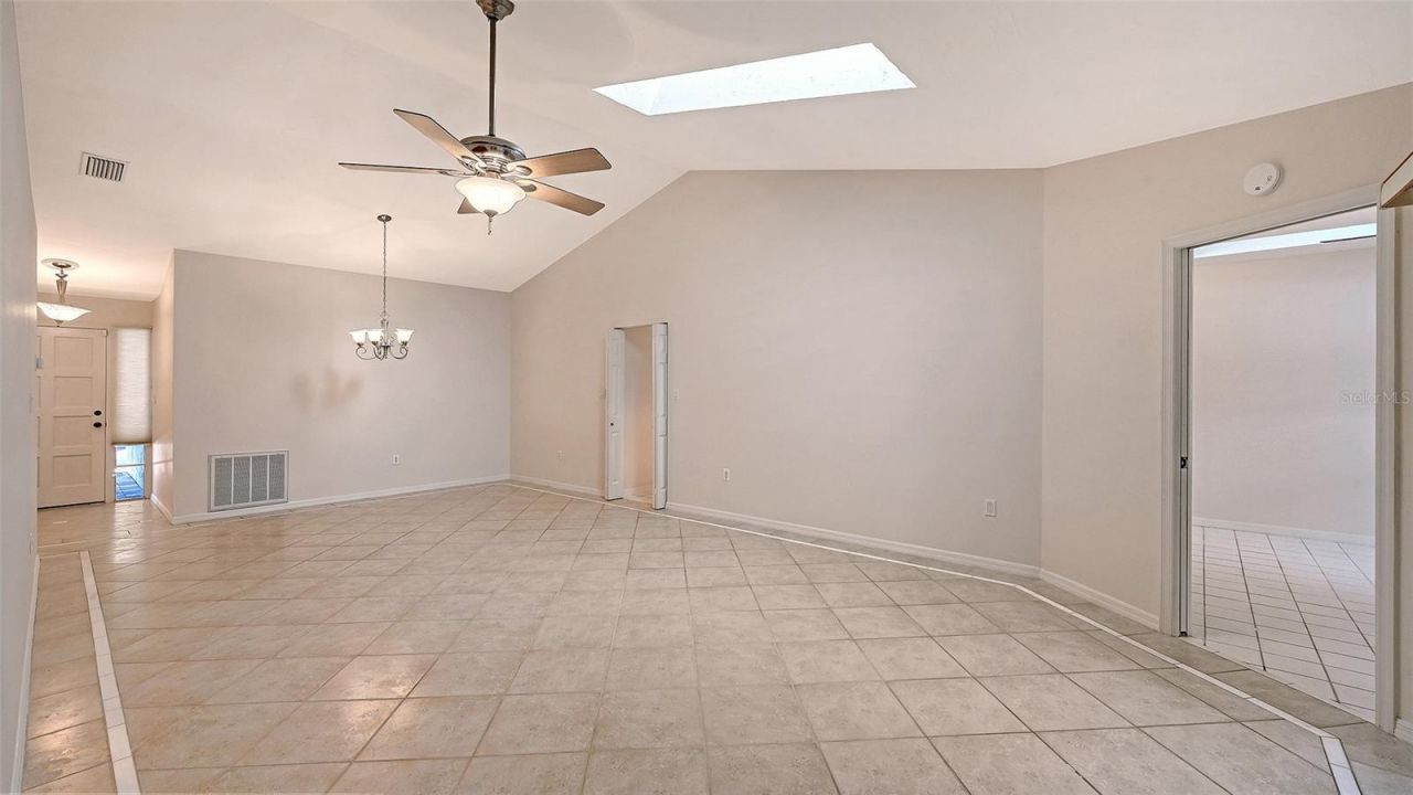 4799 Oak Forest Drive W, Unit 43, Sarasota, FL 34231 Photo