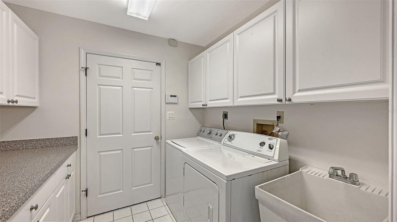 4799 Oak Forest Drive W, Unit 43, Sarasota, FL 34231 Photo