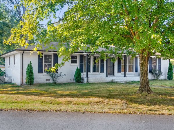1875 Patricia Dr, Clarksville, TN 37040