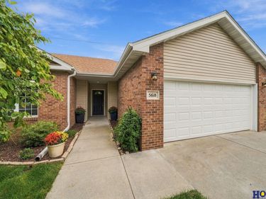 5618 Barrington Park Drive, Lincoln, NE 68516