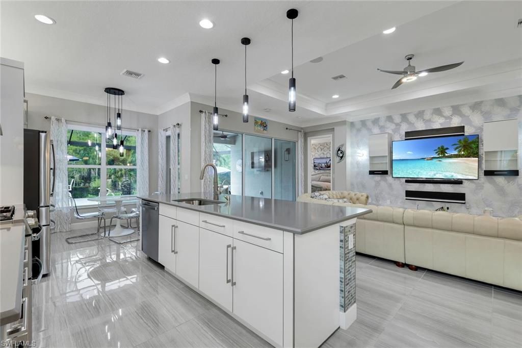 28560 Twain Dr, Bonita Springs, FL 34135 Photo