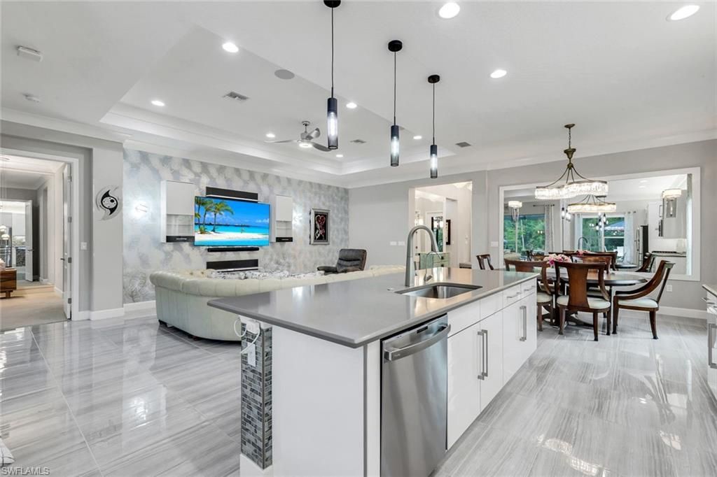 28560 Twain Dr, Bonita Springs, FL 34135 Photo