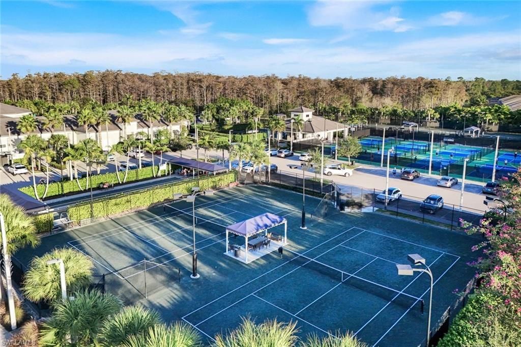28560 Twain Dr, Bonita Springs, FL 34135 Photo