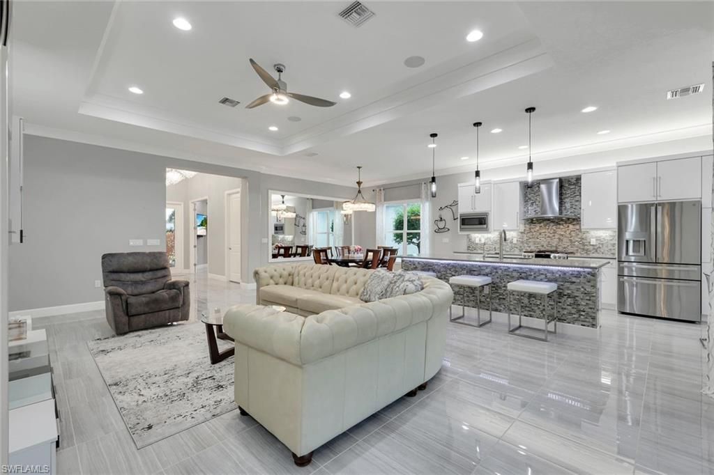 28560 Twain Dr, Bonita Springs, FL 34135 Photo
