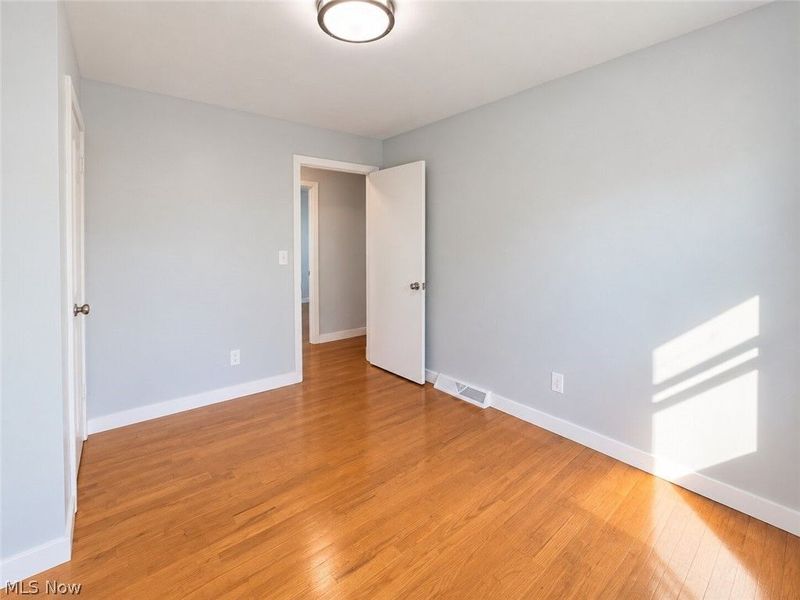 3086 Solar Drive NW, Warren, OH 44485 Photo 12