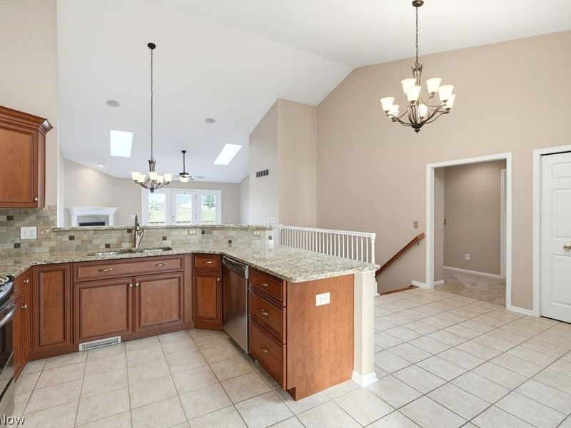 2549 River Downs, Stow, OH 44224 Photo 12