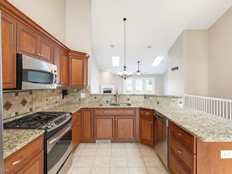 2549 River Downs, Stow, OH 44224 Photo 16