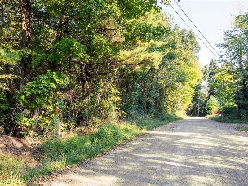 10772 Lawndell Road SW, Unit 8, Navarre, OH 44662 Photo 17