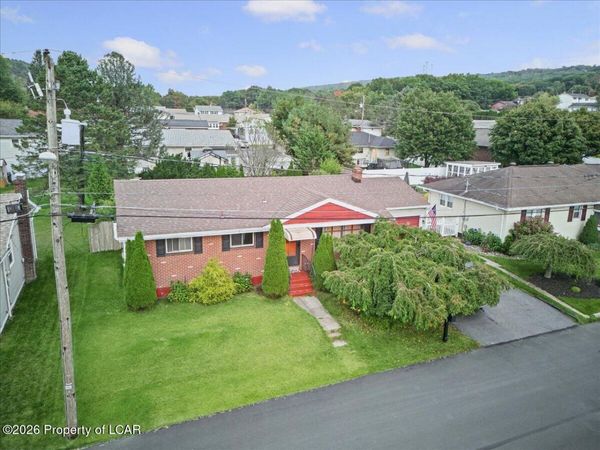 1039 Parkwood Street, Hazle Twp, PA 18202