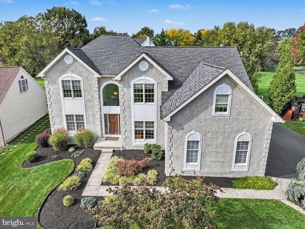 302 CENTENNIAL DRIVE, BLUE BELL, PA 19422